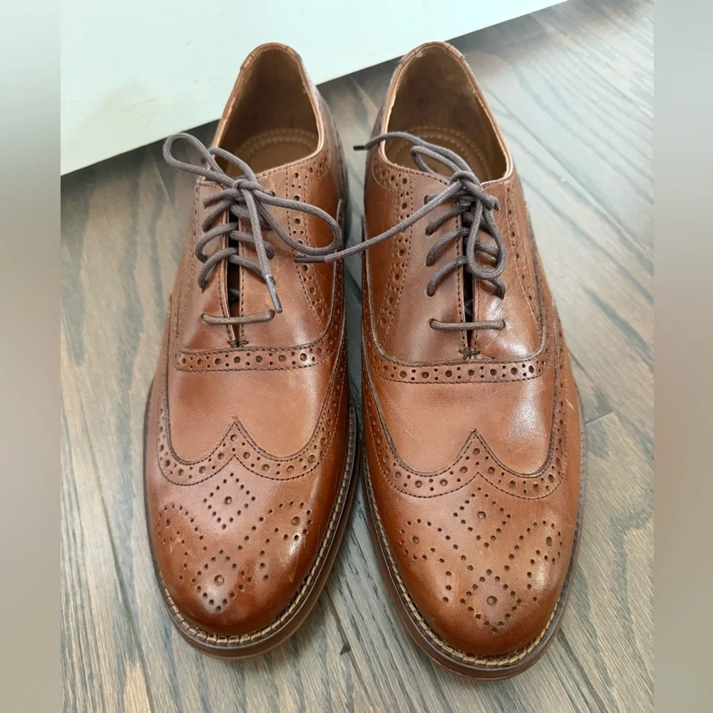 Johnston & Murphy SUTTON WINGTIP  OXFORD Size 9